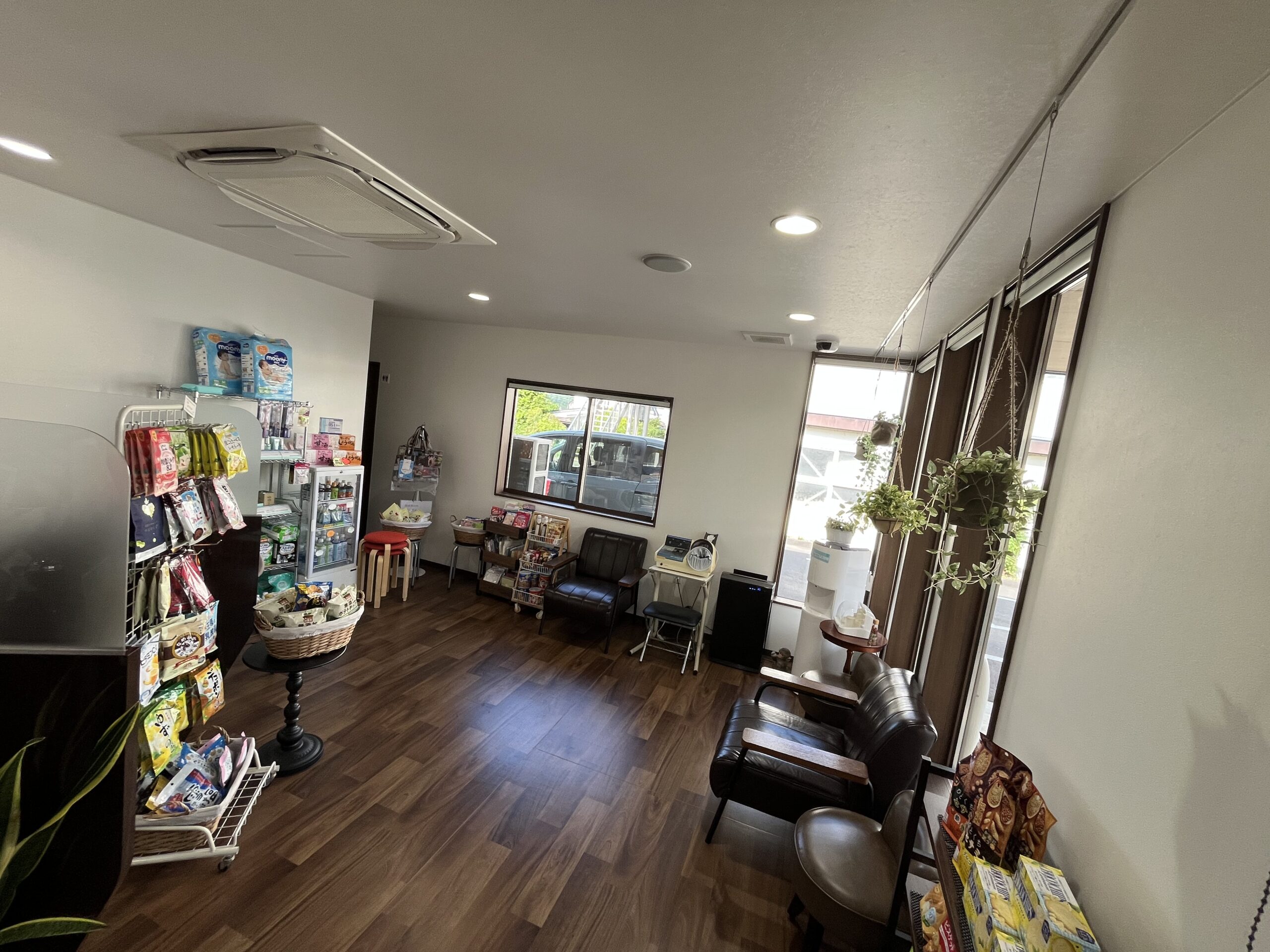 店内4